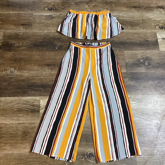 Blue Blush 2 piece Set - Picture 2 of 9